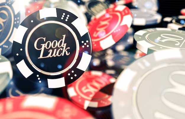 facai toto app interface showing slots and live casino options